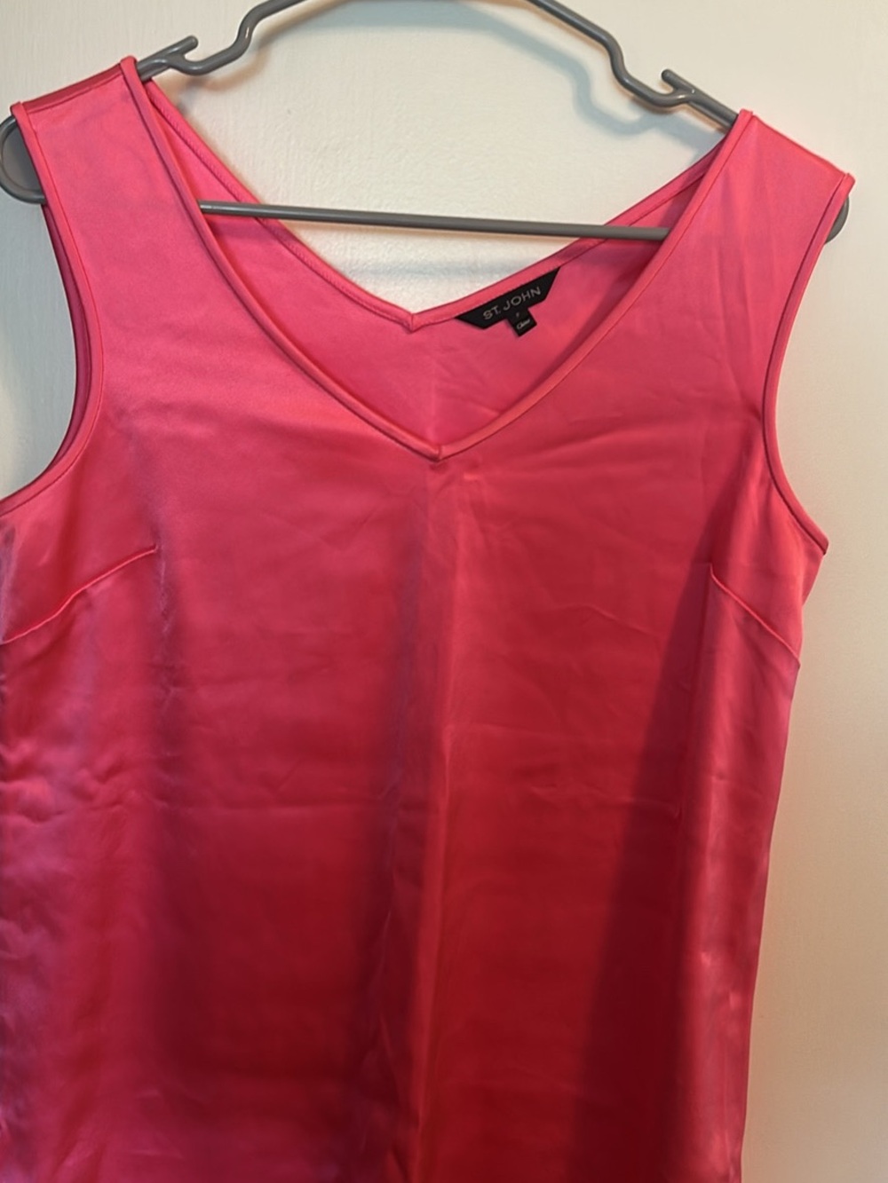 St. John Pink Satin V-Neck Shell